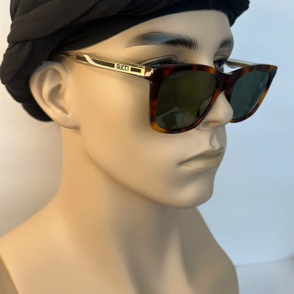 New Authentic- Gucci GG0558S 003 56 Men's Sunglasses